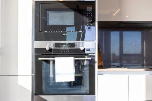 Luxury 2Bed Apt Balcony City View Near US Embassy TR-MT-79-Fred