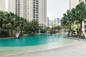 Sky Apartment - Pool - BTS - Gym - Sauna