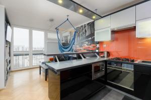 Chłodna 11 Warsaw City Apartment by Solarento