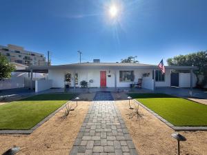 Old Town Comfort - Walkable - Renovated - Firepit