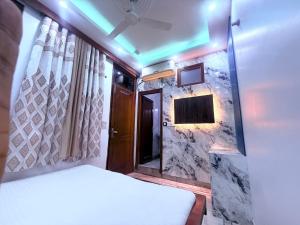 Hotel The Fazar Residency