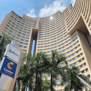 Flat completo no hotel Comfort em Alphaville