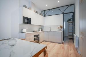 Amazing apartment-3Bedrooms 3Bathrooms-Lavapiés