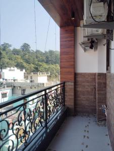 Soreva - 2BHK Luxury Apartments near Janki Setu & Triveni Ghat