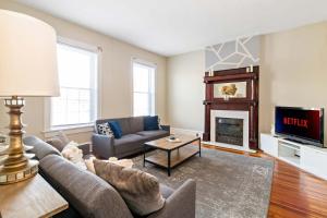 Pet-Friendly Benton Park 1BR Apt with Private Backyard