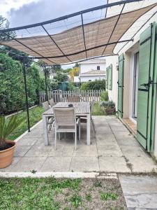 La Maison du Soleil Spacious Villa with Garden