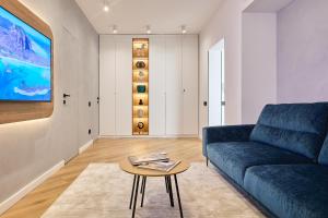 CHANTTAL Luxury - ACADEMY