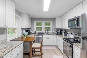 Manila Ridge Escape - Trails, Fire Pit, 50 Acres