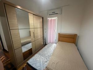 Apartamento 50 metros da praia, 3 quartos