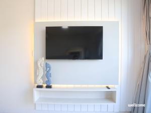 Flat LIPE MURO ALTO lindo e equipado a poucos metros da praia localizado em condomínio clube completo perfeito para a família