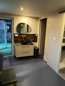 Appartement avec terrasse et jardin partagé