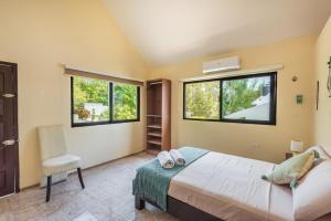 Casa Sirena - Habitaciones a orilla de la Laguna y Cenote Esmeralda