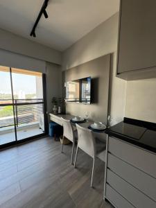 Studio novo mobiliado e decorado