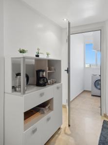 Modern apartment, swimming pool and sports