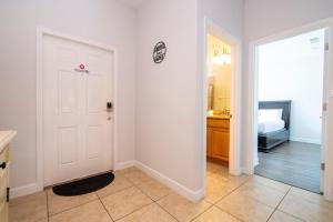 Paradise Palms - Spacious house and swimming pool