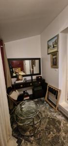 Avenue Champs Elysées - Magnifique F1F2