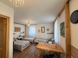 Noclegi Świerzawa 43