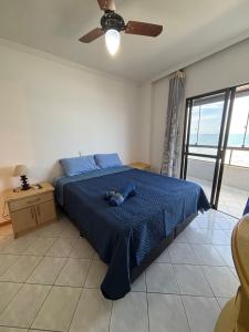 Apartamento Frente Mar na Meia Praia