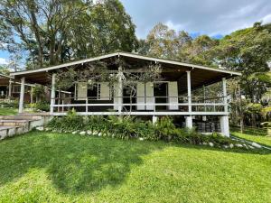 Sítio Mogi das Cruzes, Piscina com Hidromassagem