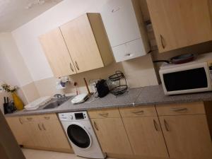 Self-contained Studio Apartment in Eltham, Great Transport Links