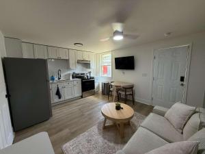 The Charleston Vibe I 8796