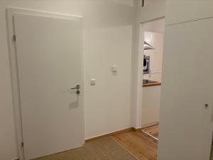 Mitten in der Altstadt und der Thermenregion, neu und ruhig