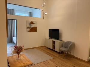 Mitten in der Altstadt und der Thermenregion, neu und ruhig