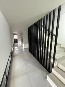 Edificio EIFER V a 200 metros de la Av San Bernardo y a 200 metros del Mar con Aire Acondicionado Cochera Cubierta Balcón a la calle Parrilla y Lavadero