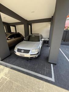 Edificio EIFER V a 200 metros de la Av San Bernardo y a 200 metros del Mar con Aire Acondicionado Cochera Cubierta Balcón a la calle Parrilla y Lavadero