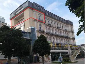 Lake View Apartment, Blick auf den Traunsee und auf das Schloss Orth - ideal für Paare und Genießer