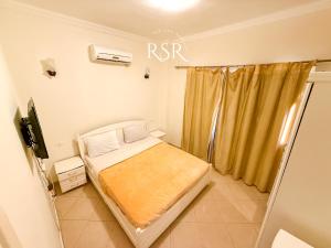 Apartment with a private roof top , pool , Garden