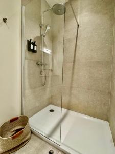 The Twin Suites Apartment