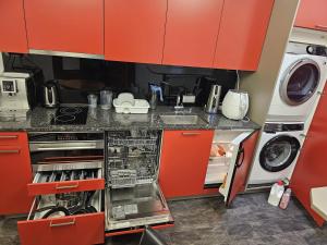 Privat Grosse Zimmer-Merkur-mit gemeinsamer Küche und Bad in der Altstadt Chur