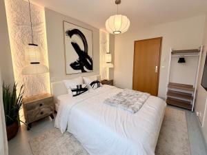 LEscale des Lys - Jaccuzi & Versailles by Vyvea