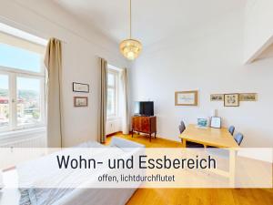 Suite Marie Antoinette, Blick auf den Stadtplatz, Traunseeblick - ideal für Paare und Kulturinteressierte