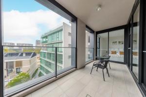 Spacious 2BR APT in Zetland Near Station