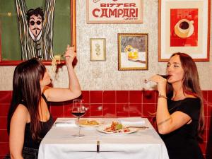 Mantra 2 Bond Street