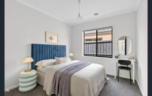 Waves & Moore Sleeping 8 Aircon Geelong Wineries Firepit Garage Aircon