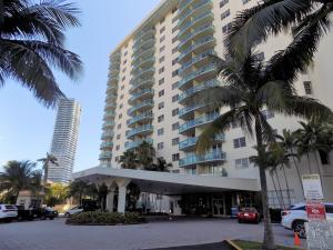 Beautiful Sunny Isles apt 1br with PRIVATE TERRACE