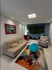 Espaço completo com 3 quartos, 3 WC, ar condicionado e próximo ao mar