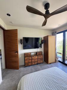 2 Bdrm-2 Baths Apartment for groups & music lovers