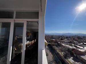 Depto Familiar, 3 Hab - 2 Balcones - Vista a las Montañas