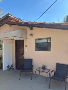 Kitnet Aconchegante Simples e Bem Localizada