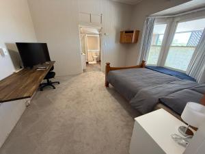 U4A upstairs ensuite room Home feel place