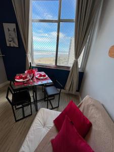 920 Vista Mar - Studio enfrente a Praia - WIFI - Restaurantes, Padaria e Mercadinho ao lado, Quiosques Bar com música ao vivo