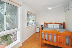 Wynnum Coastal Cottage