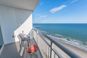Remodeled Direct Oceanfront, Amazing Views Modern!