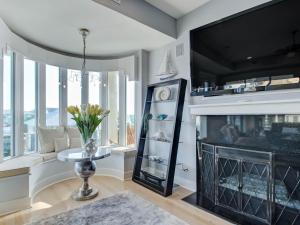 Oceanview Mansion