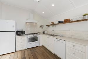 City & Heritage - Stylish 2 Bed Cottage in Hobart