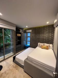 Cabaña privada con piscina y jacuzzi junto al mar